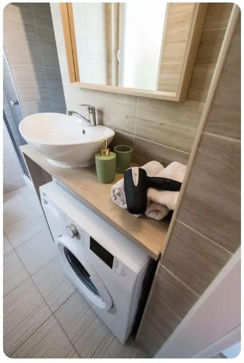 Hello Apartments Broniewskiego Hawajski 400 M Do Plazy غدانسك 0*,